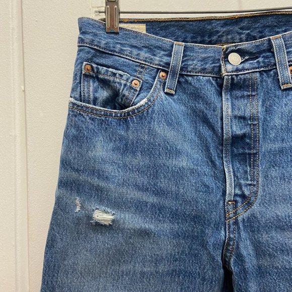 Levis 501 Original Fit Jeans with button fly - Picture 5 of 10